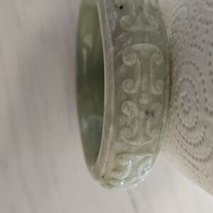 Elegant Green Stone Bangle